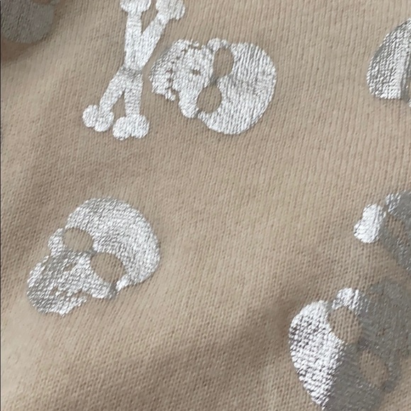 Saks Fifth Avenue Cashmere sweater with skulls - Picture 3 of 5